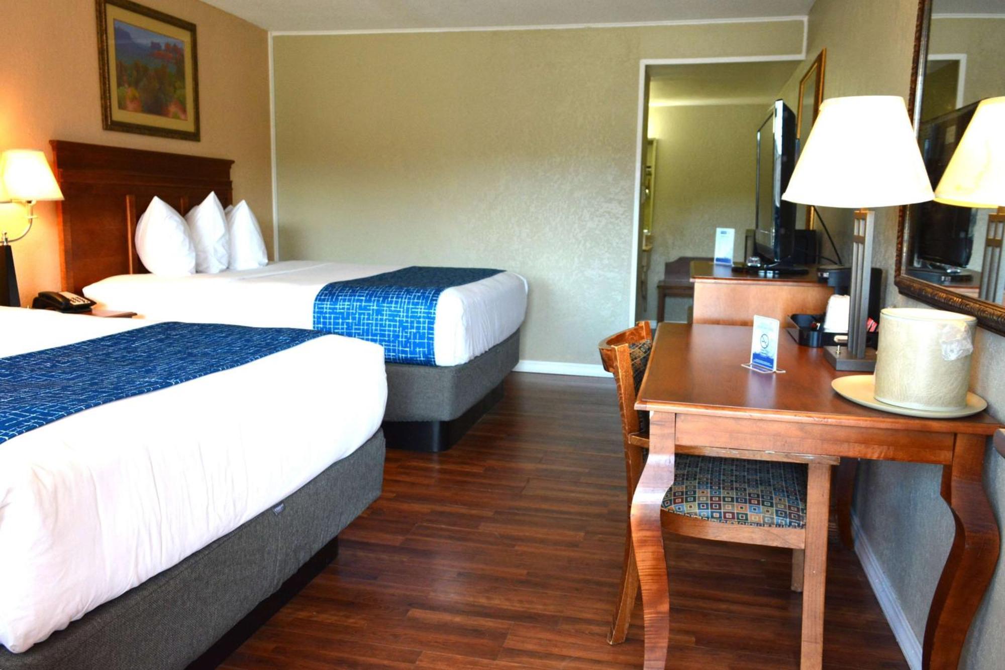 Travelodge By Wyndham Trinidad Eksteriør billede